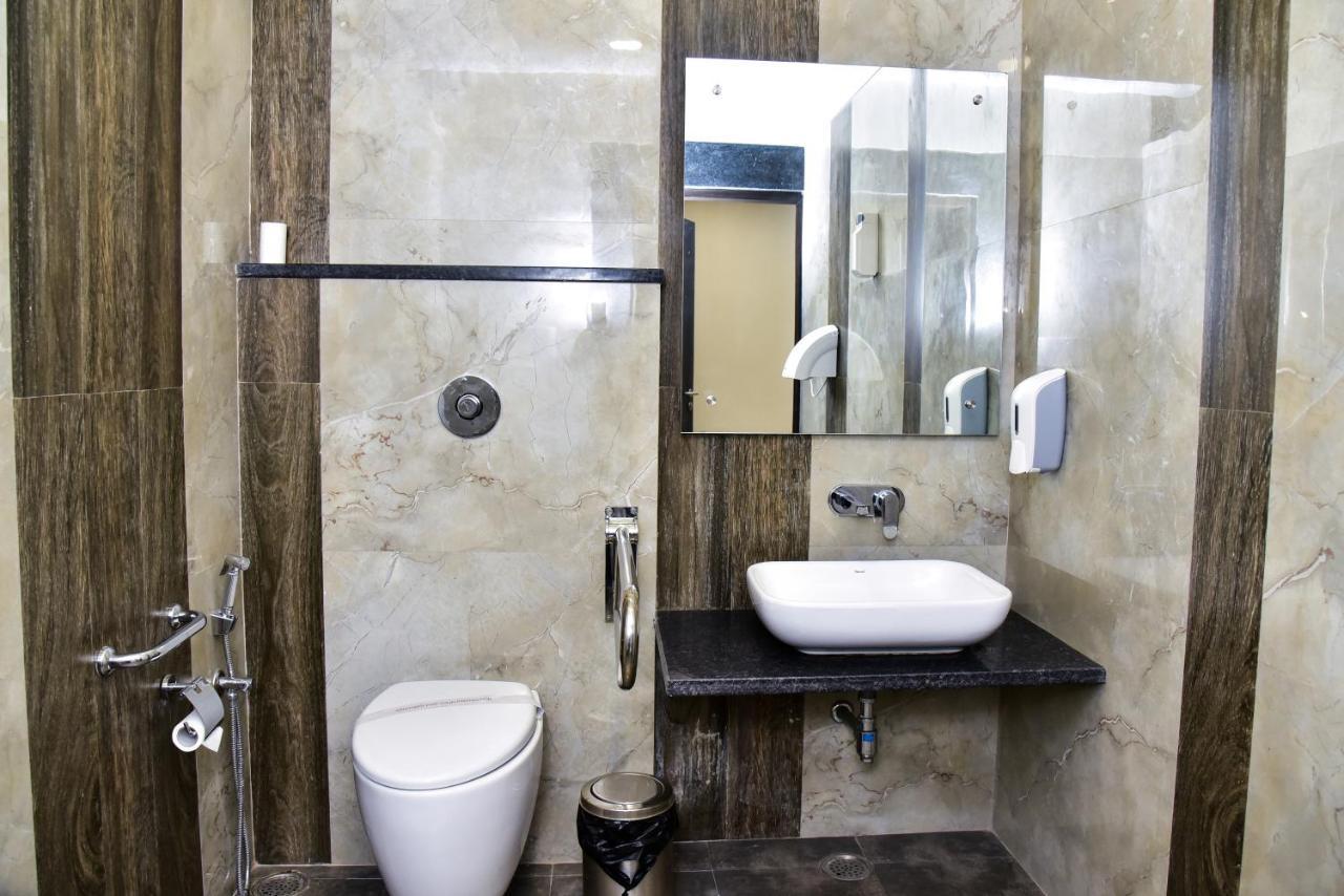 Hotel Platinum Shravasti Katra  Exterior photo