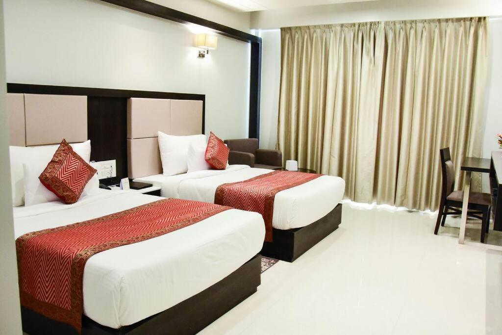Hotel Platinum Shravasti Katra  Exterior photo